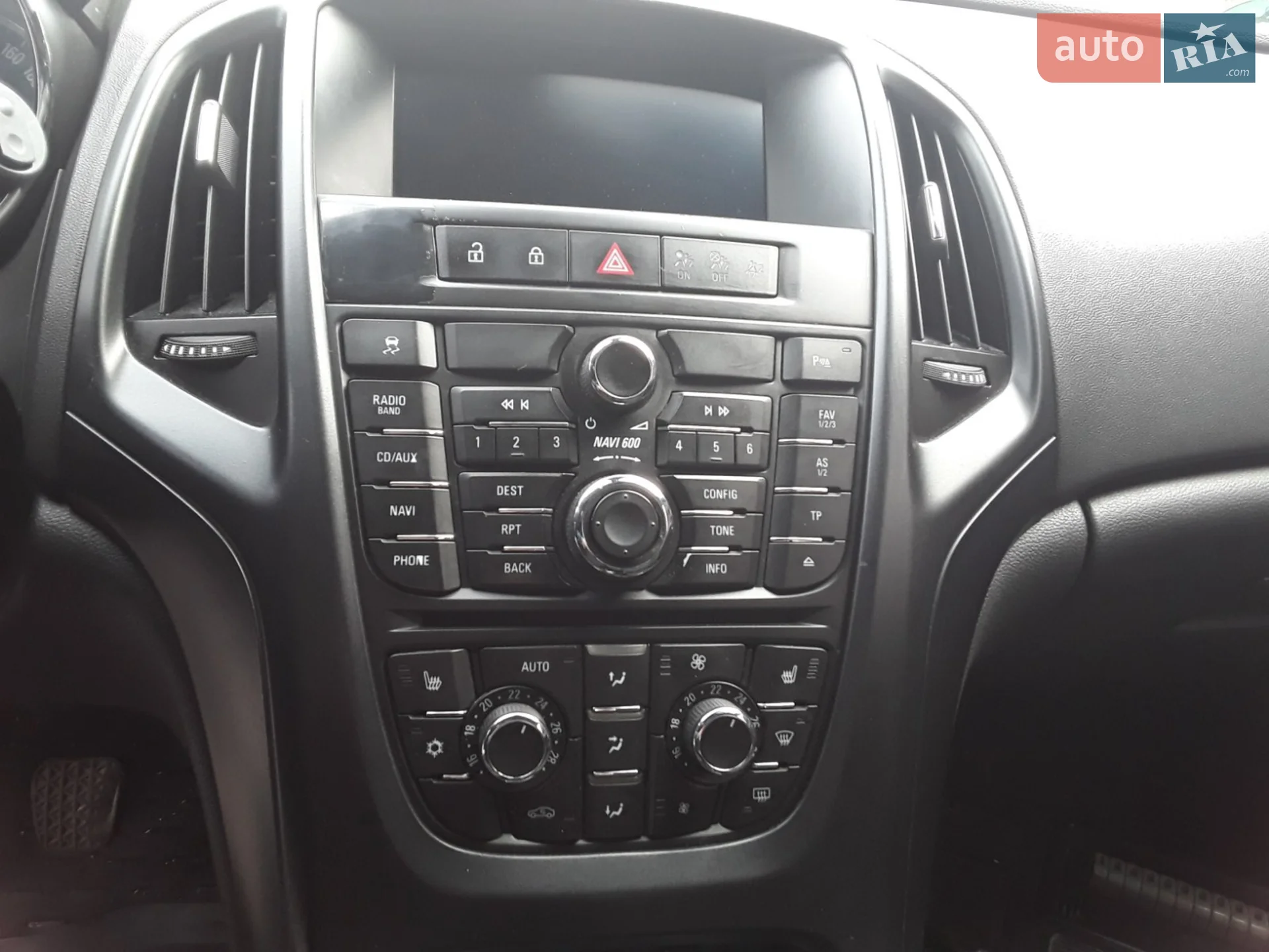 2011 Opel Astra - мініатюра 9