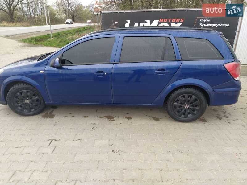 Универсал Opel Astra 2004 в Снятине