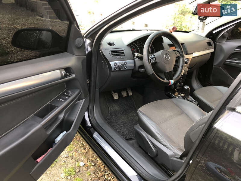 Хетчбек Opel Astra 2009 в Турці фото 3 Хетчбек Opel Astra 2009 в Турці
