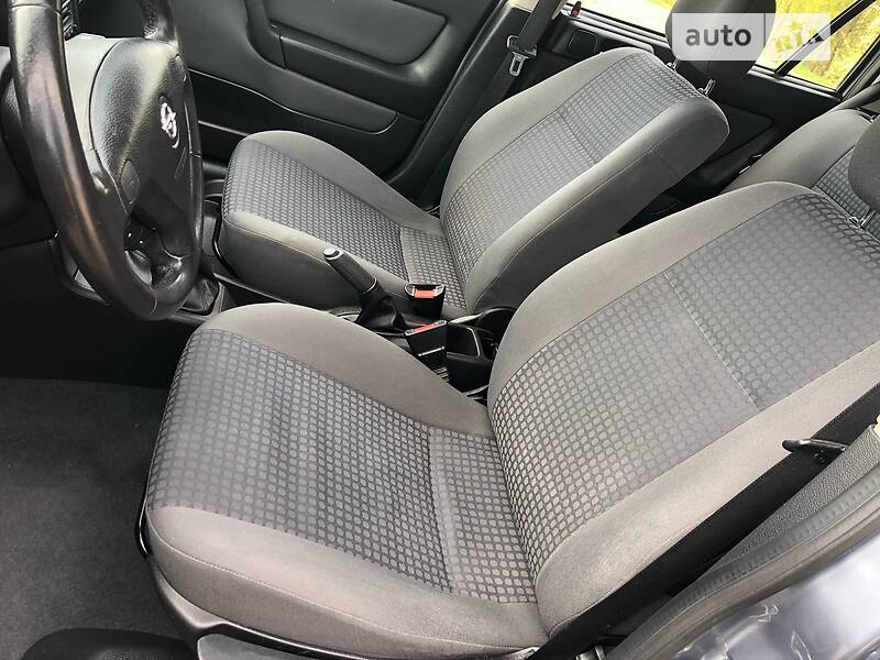 Универсал Opel Astra 2004 в Житомире