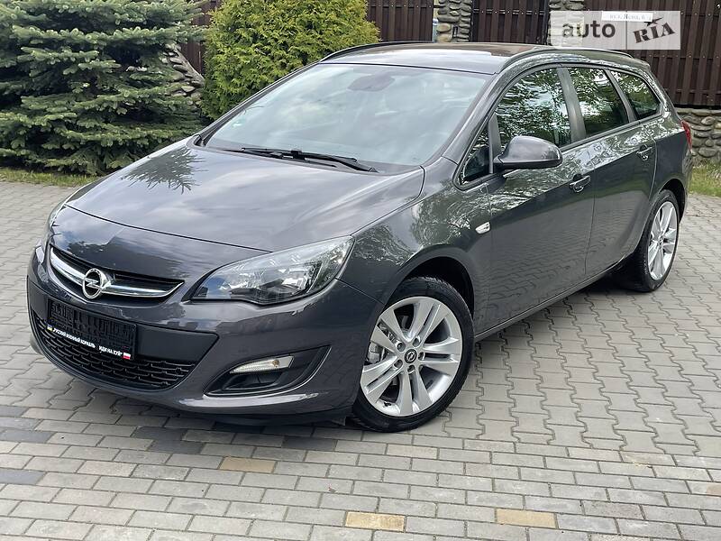 Универсал Opel Astra 2015 в Луцке