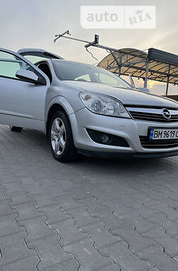 Хэтчбек Opel Astra 2008 в Киеве