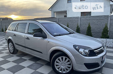 Универсал Opel Astra 2005 в Летичеве