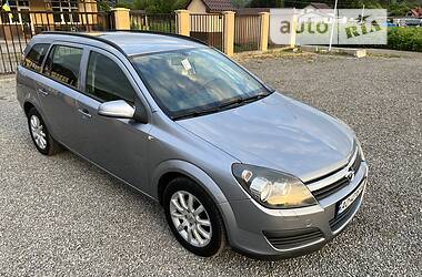 Универсал Opel Astra 2006 в Иршаве