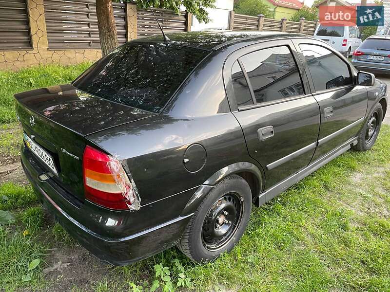 Седан Opel Astra 2008 в Львове