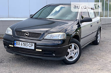 Седан Opel Astra 2006 в Хмельницком