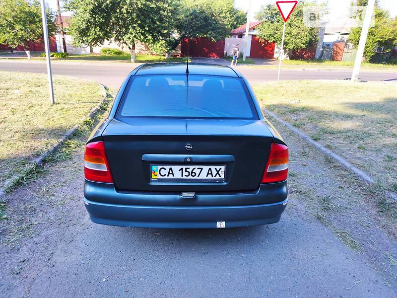 Седан Opel Astra 2004 в Черкассах фото 5 Седан Opel Astra 2004 в Черкассах