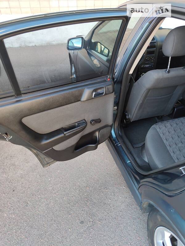 Седан Opel Astra 2004 в Черкассах фото 16 Седан Opel Astra 2004 в Черкассах