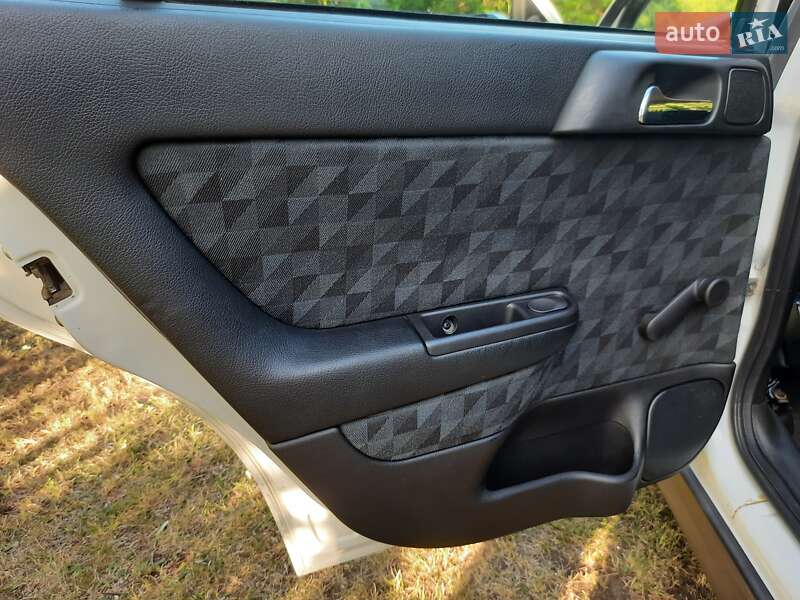 Універсал Opel Astra 1998 в Бару