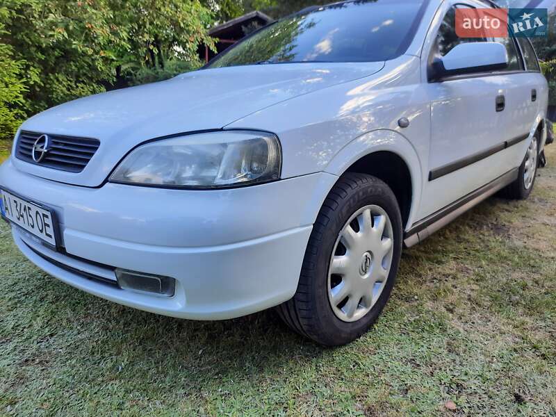 Універсал Opel Astra 1998 в Бару