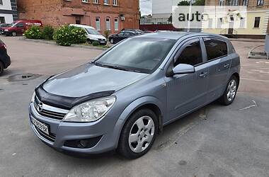 Хэтчбек Opel Astra 2008 в Бердичеве