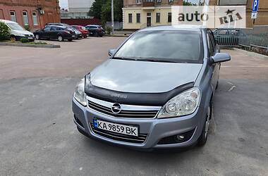 Хэтчбек Opel Astra 2008 в Бердичеве