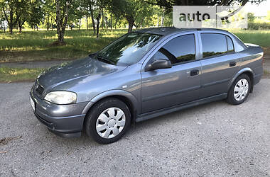Седан Opel Astra 2006 в 