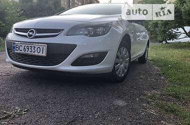 Універсал Opel Astra 2014 в Львові