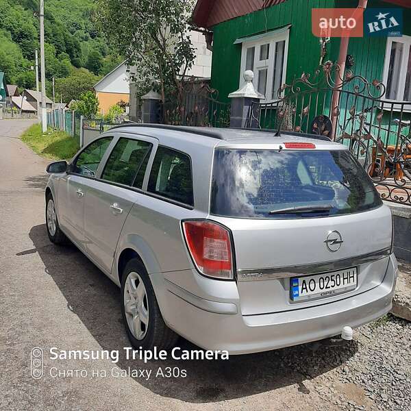 Универсал Opel Astra 2007 в Ивано-Франковске