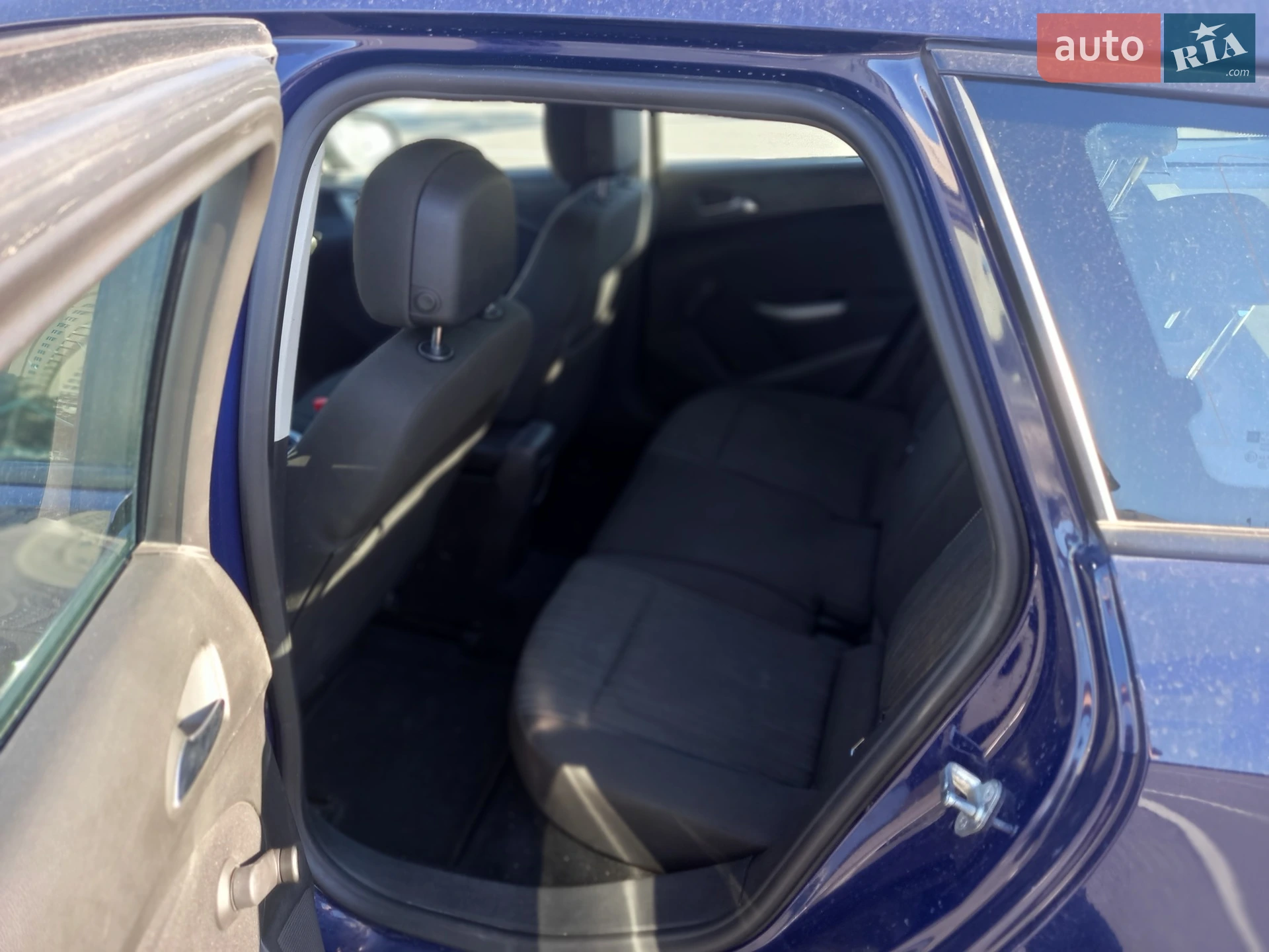 2010 Opel Astra - мініатюра 16
