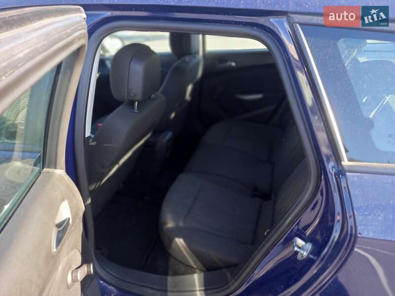 Универсал Opel Astra 2010 в Киеве