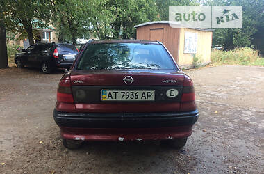 Седан Opel Astra 1996 в Коломые