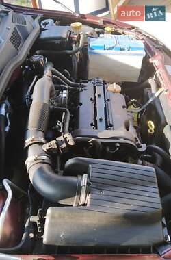 Седан Opel Astra 2005 в 