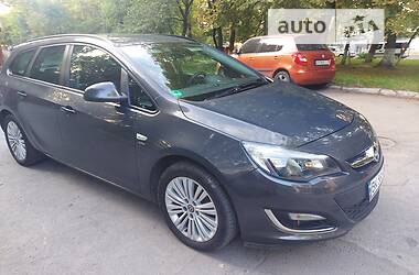 Универсал Opel Astra 2013 в 