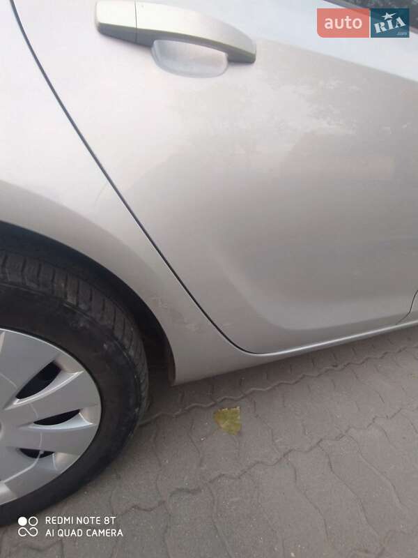 Универсал Opel Astra 2013 в Калуше