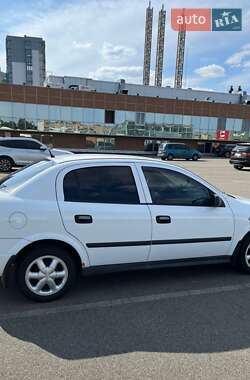 Седан Opel Astra 2008 в 