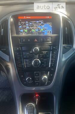 Универсал Opel Astra 2014 в 