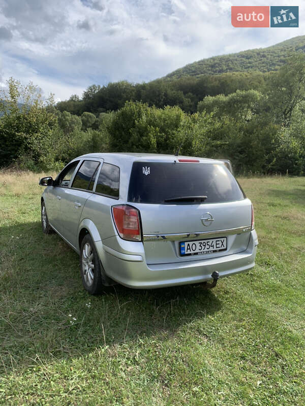 Opel Astra 2009