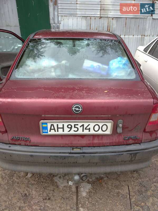 Седан Opel Astra 1993 в Запорожье