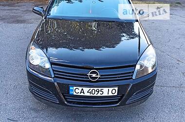 Универсал Opel Astra 2005 в Ватутино