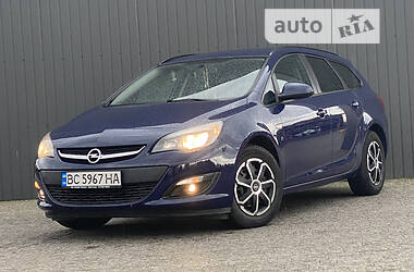 Универсал Opel Astra 2014 в Дрогобыче