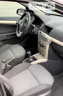 Универсал Opel Astra 2007 в 