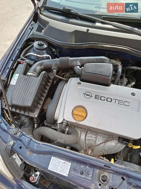 Универсал Opel Astra 2005 в Лохвице