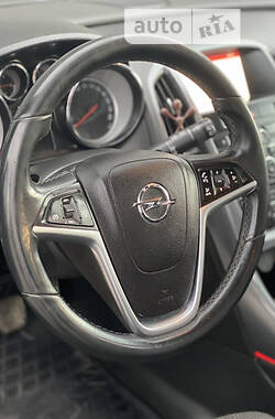 Универсал Opel Astra 2014 в Дрогобыче