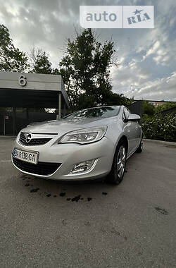 Хэтчбек Opel Astra 2011 в Кропивницком