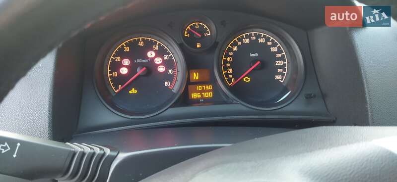 Хетчбек Opel Astra 2013 в Тернополі