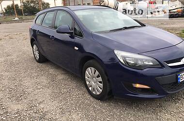 Універсал Opel Astra 2013 в 