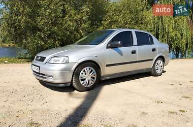 Седан Opel Astra 2001 в Гайвороне
