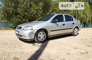 Седан Opel Astra 2001 в Гайвороне