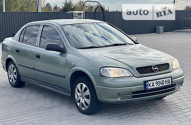 Седан Opel Astra 2006 в 