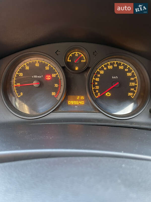 Седан Opel Astra 2011 в Іршаві