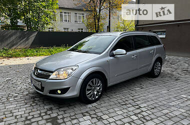 Універсал Opel Astra 2008 в Коломиї