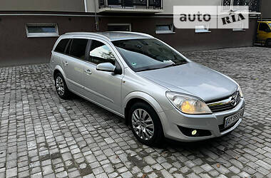 Універсал Opel Astra 2008 в Коломиї