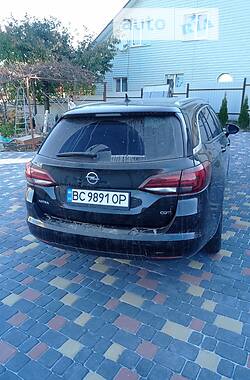 Универсал Opel Astra 2017 в 