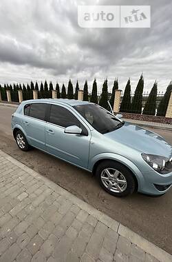 Хэтчбек Opel Astra 2009 в Кропивницком