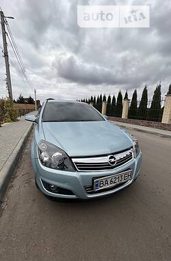 Хэтчбек Opel Astra 2009 в Кропивницком