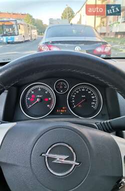 Универсал Opel Astra 2008 в 