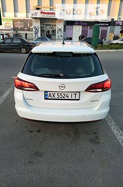 Универсал Opel Astra 2016 в Буковеле