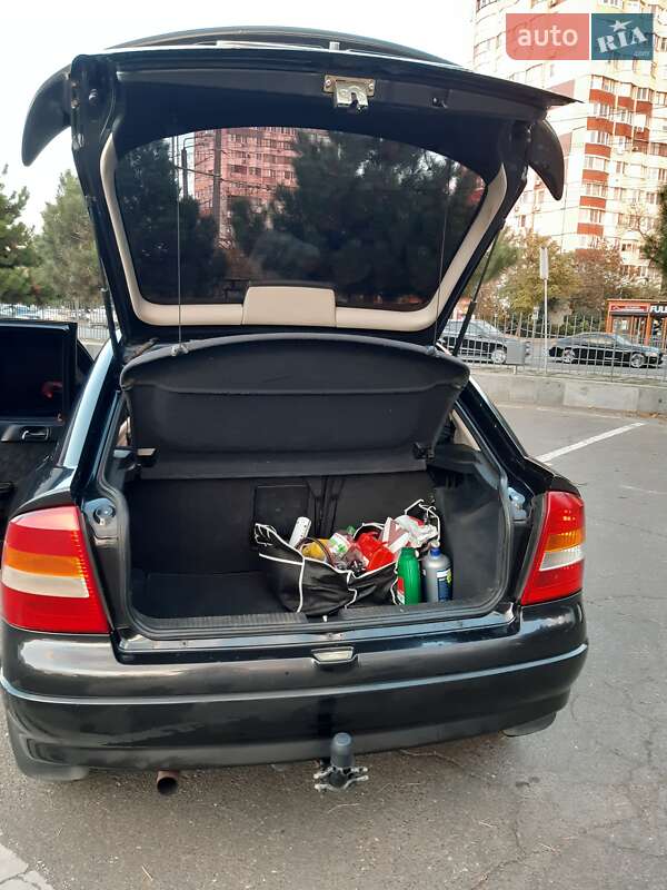 Хэтчбек Opel Astra 1999 в Одессе