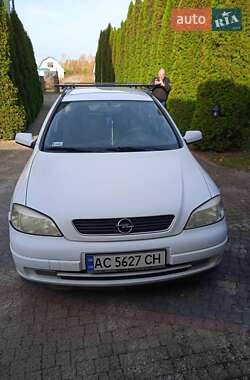 Універсал Opel Astra 2002 в Шацьку